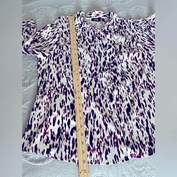 Apt. 9 Black and White 3/4 Sleeve Button Down Shirt - Picture 8 of 10